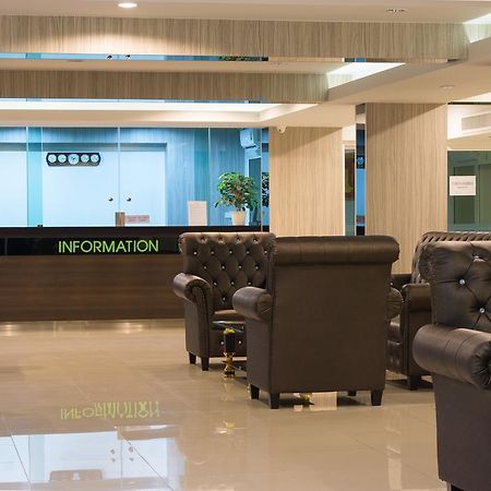 Nrc Residence Банкок Екстериор снимка