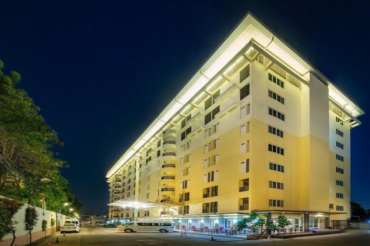Nrc Residence Банкок Екстериор снимка