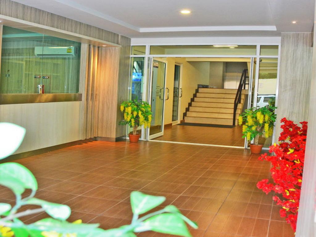 Nrc Residence Банкок Екстериор снимка