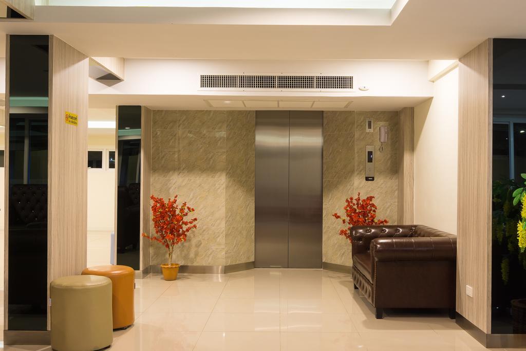 Nrc Residence Банкок Екстериор снимка