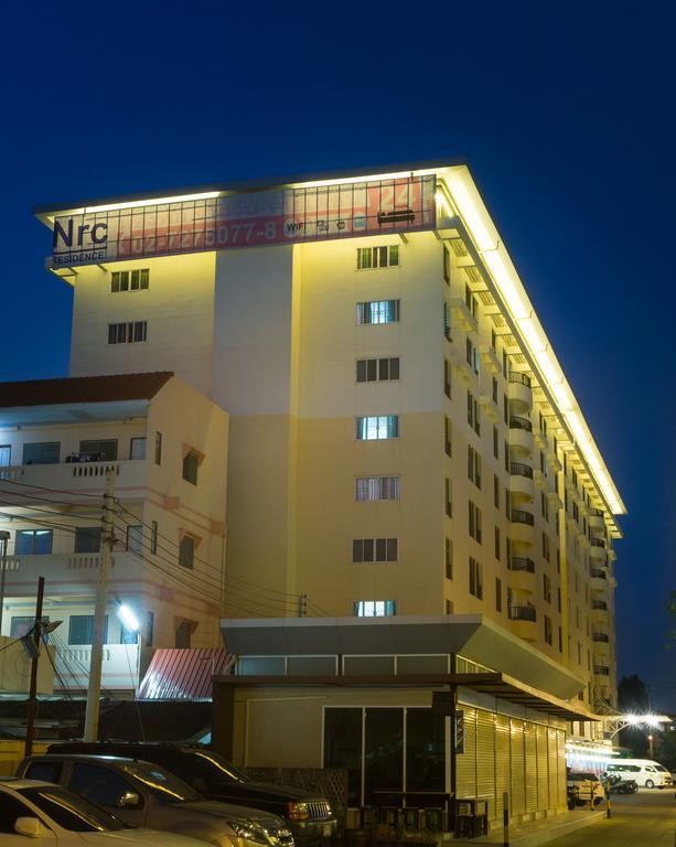 Nrc Residence Банкок Екстериор снимка